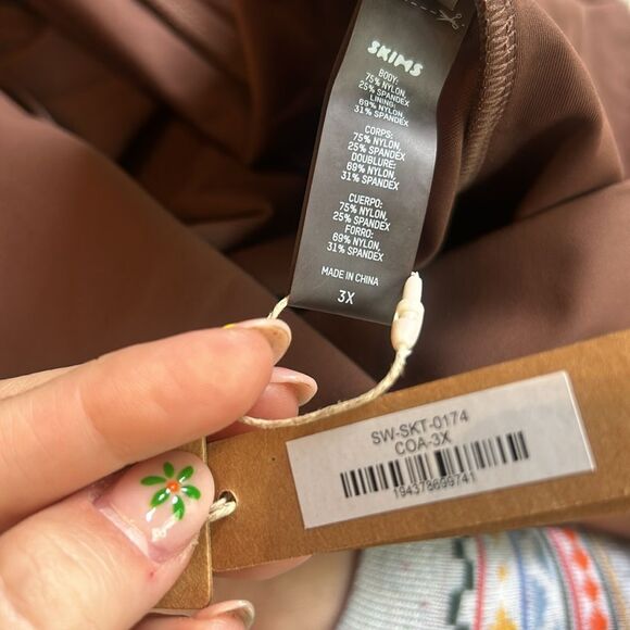 NWT SKIMS SHAPING SWIM LONG SKIRT 3X - Picture 6 of 6